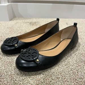 Black Tory Burch flats